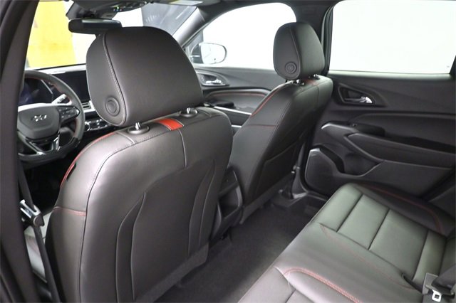 New 2025 Chevrolet Trax RS w/ Sunroof Package image 12