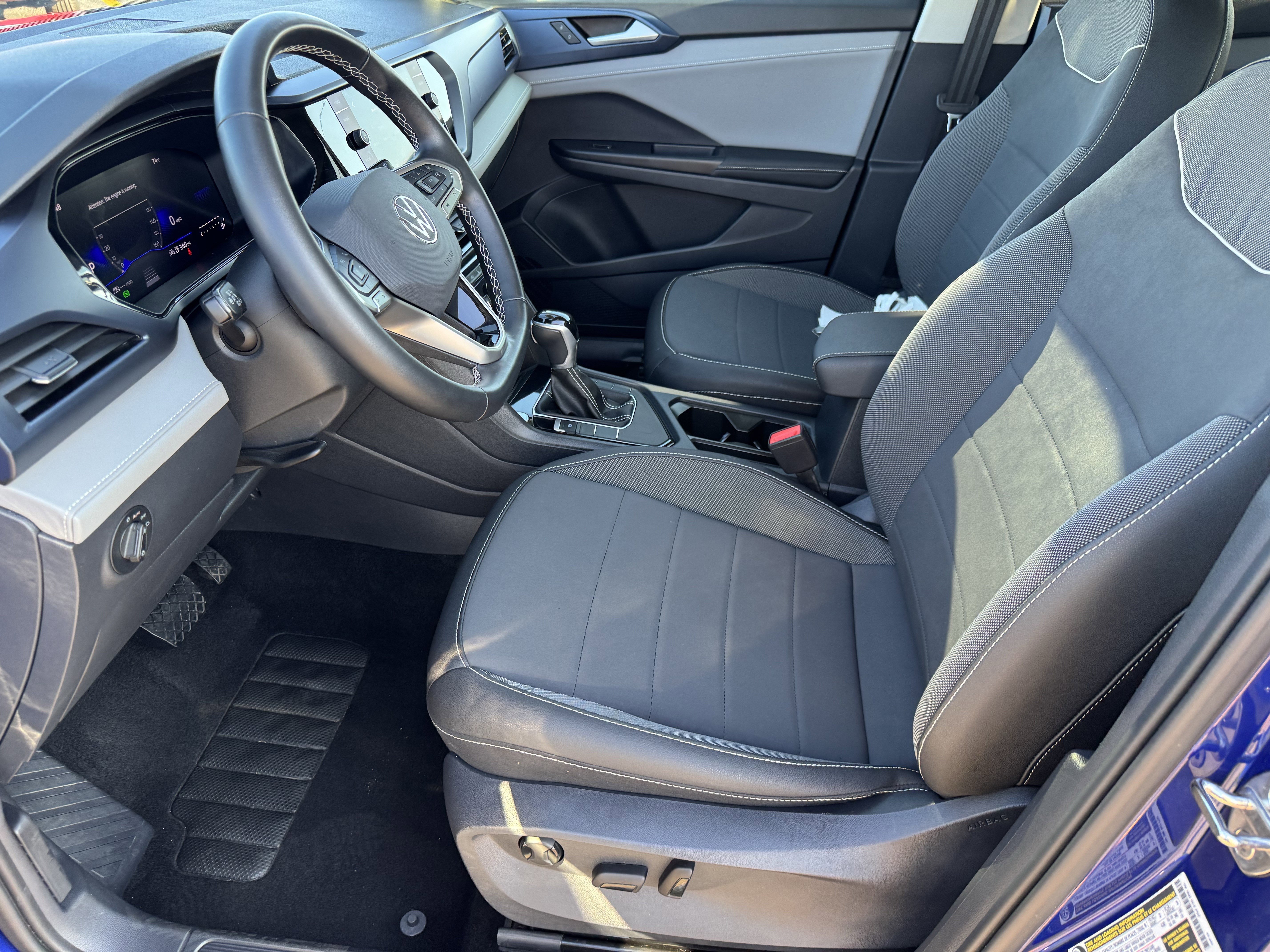 Used 2024 Volkswagen Taos SE image 5