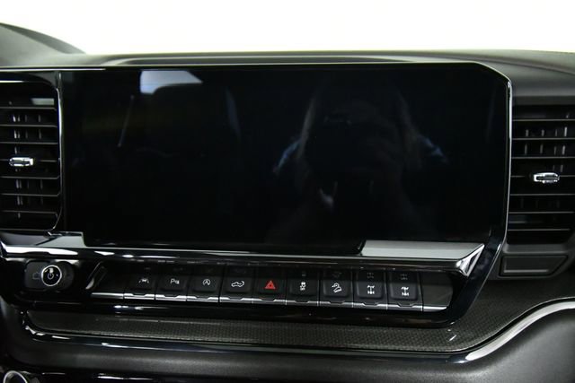 Used 2025 Chevrolet Silverado 1500 ZR2 w/ Technology Package image 4