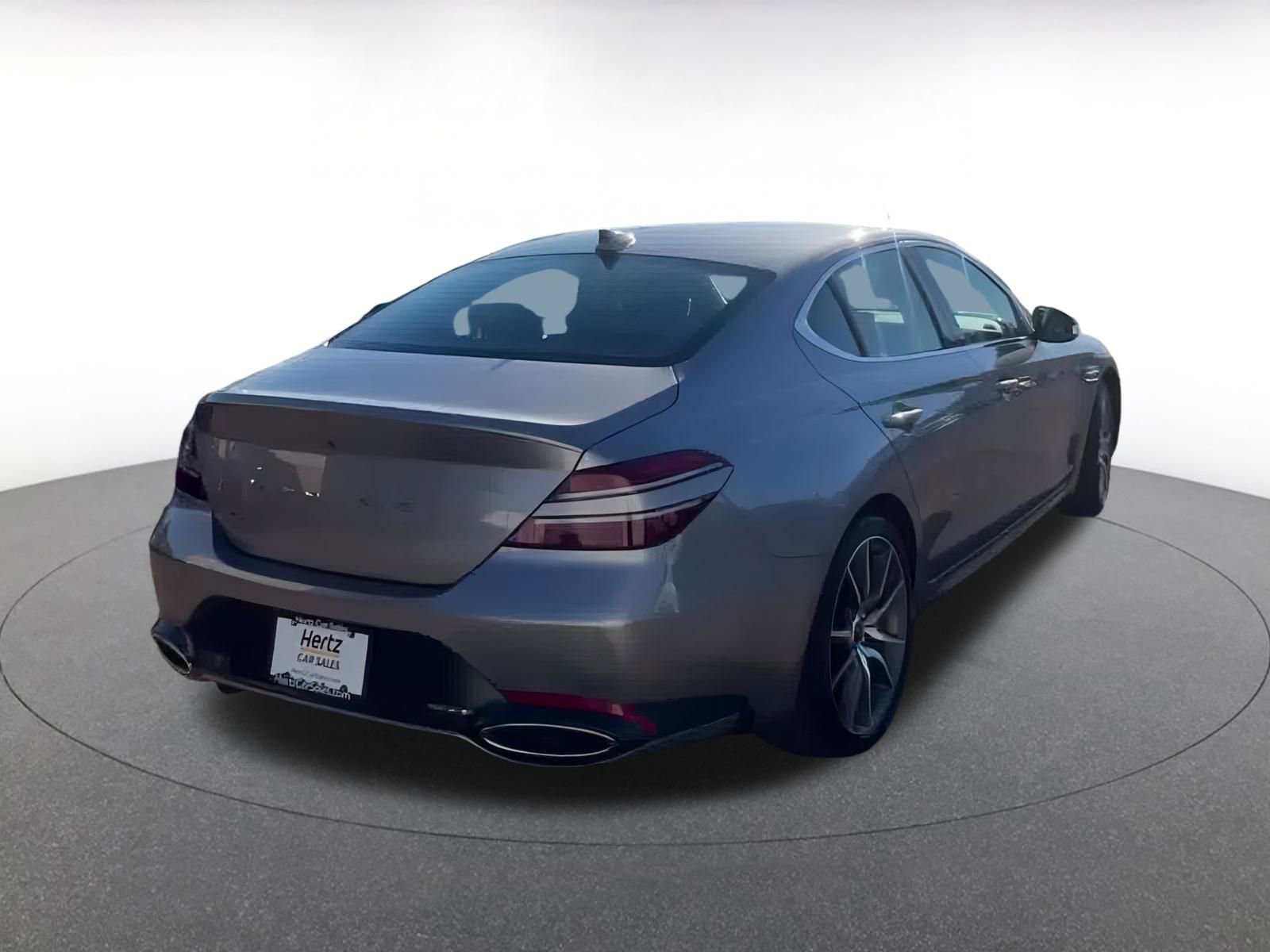 Used 2025 Genesis G70 2.5T image 12