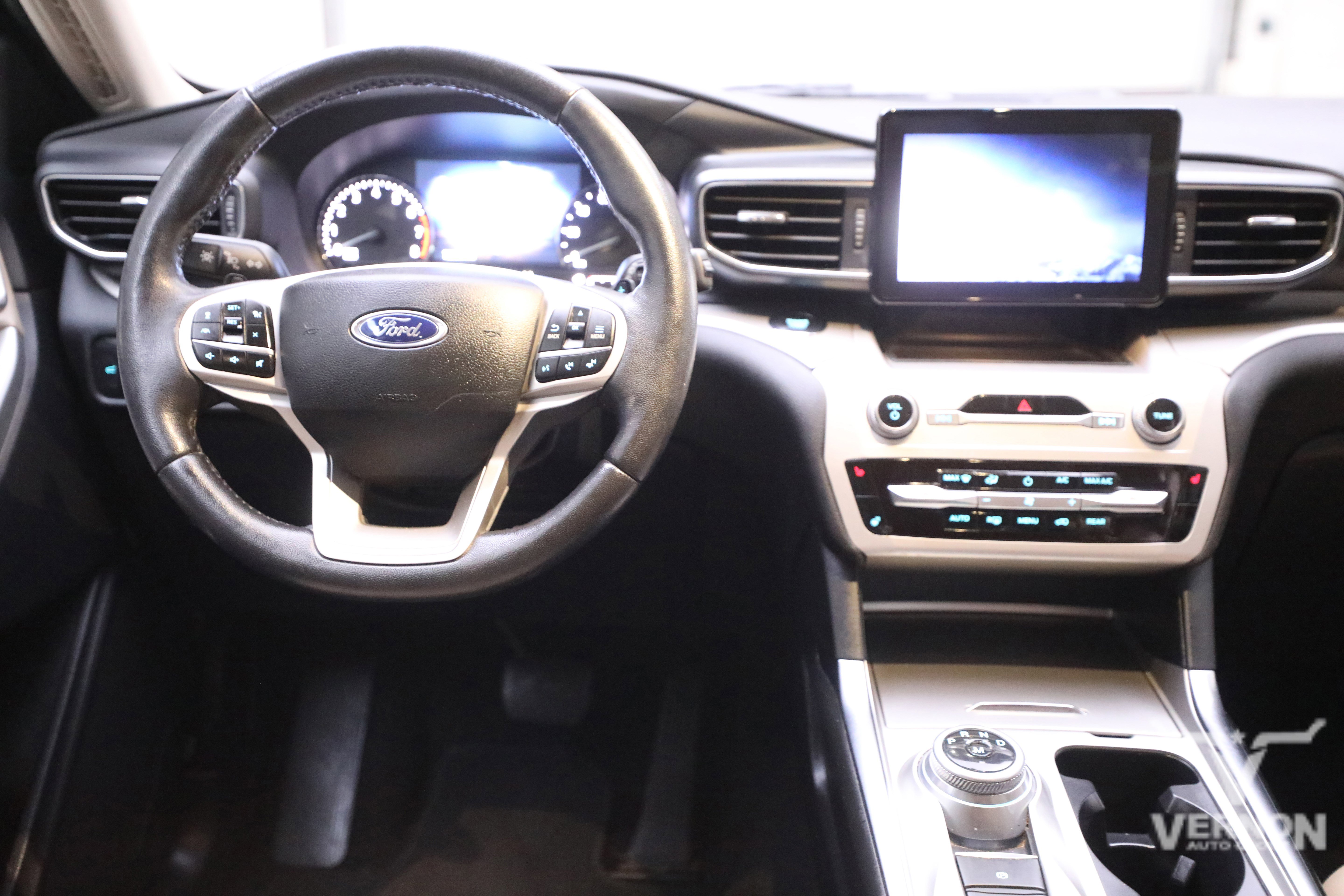 Used 2020 Ford Explorer XLT w/ Equipment Group 202A image 21