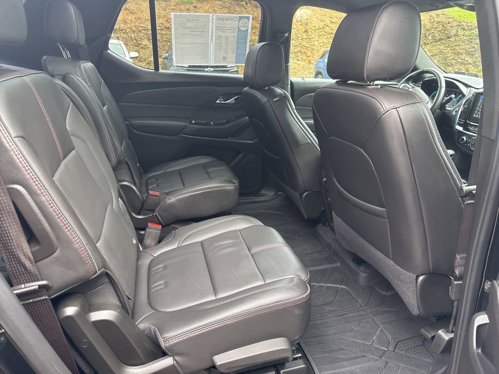 Used 2023 Chevrolet Traverse RS image 13