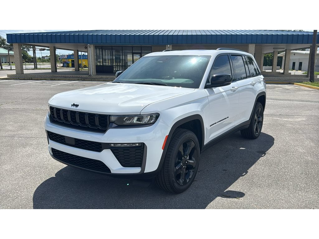 New 2026 Jeep Grand Cherokee Limited w/ Limited Altitude Package RWD image 2