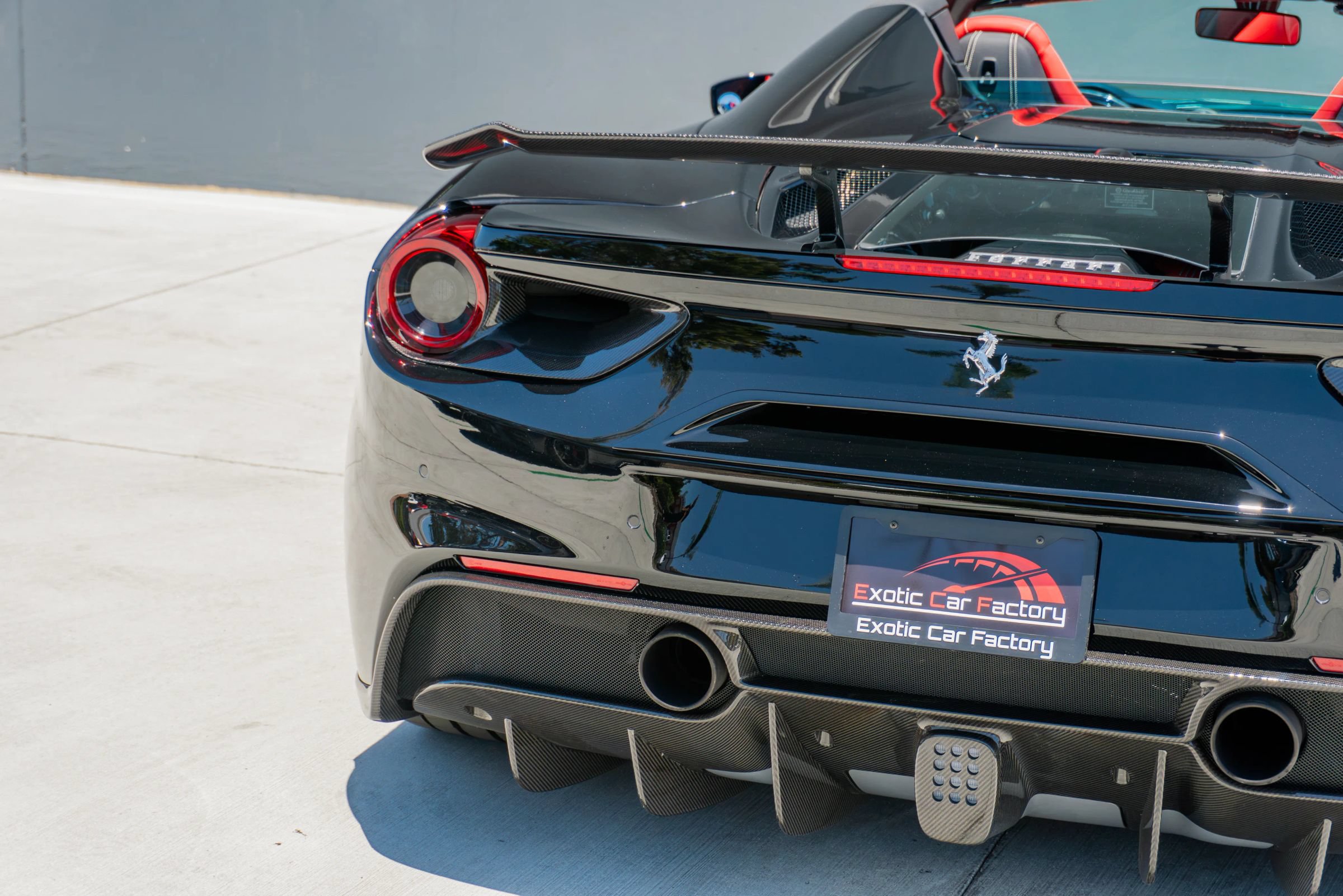 Used 2018 Ferrari 488 Spider RWD image 46