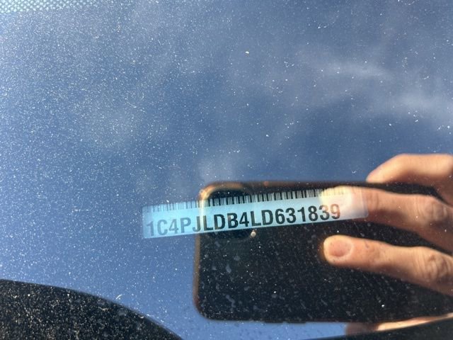 Used 2020 Jeep Cherokee Limited w/ Luxury Group image 12