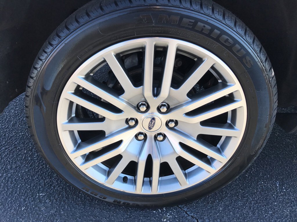 Used 2023 Ford Expedition Limited image 19