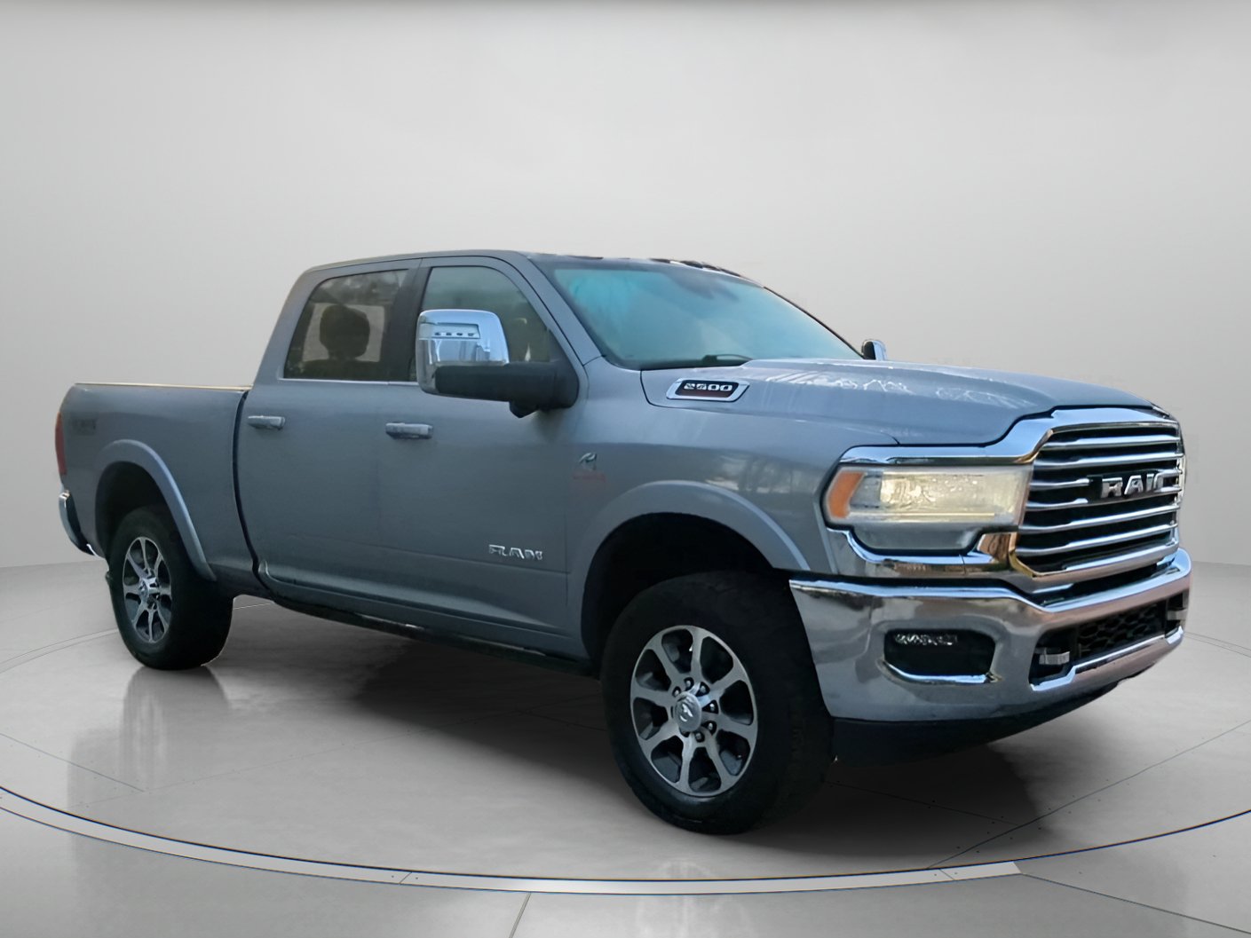 Used 2024 RAM 2500 Limited w/ Safety Group AWD/4WD image 2