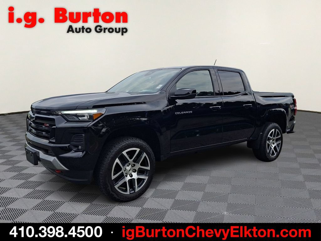 Certified 2024 Chevrolet Colorado Z71 w/ Z71 Convenience Package 2 AWD/4WD image 3