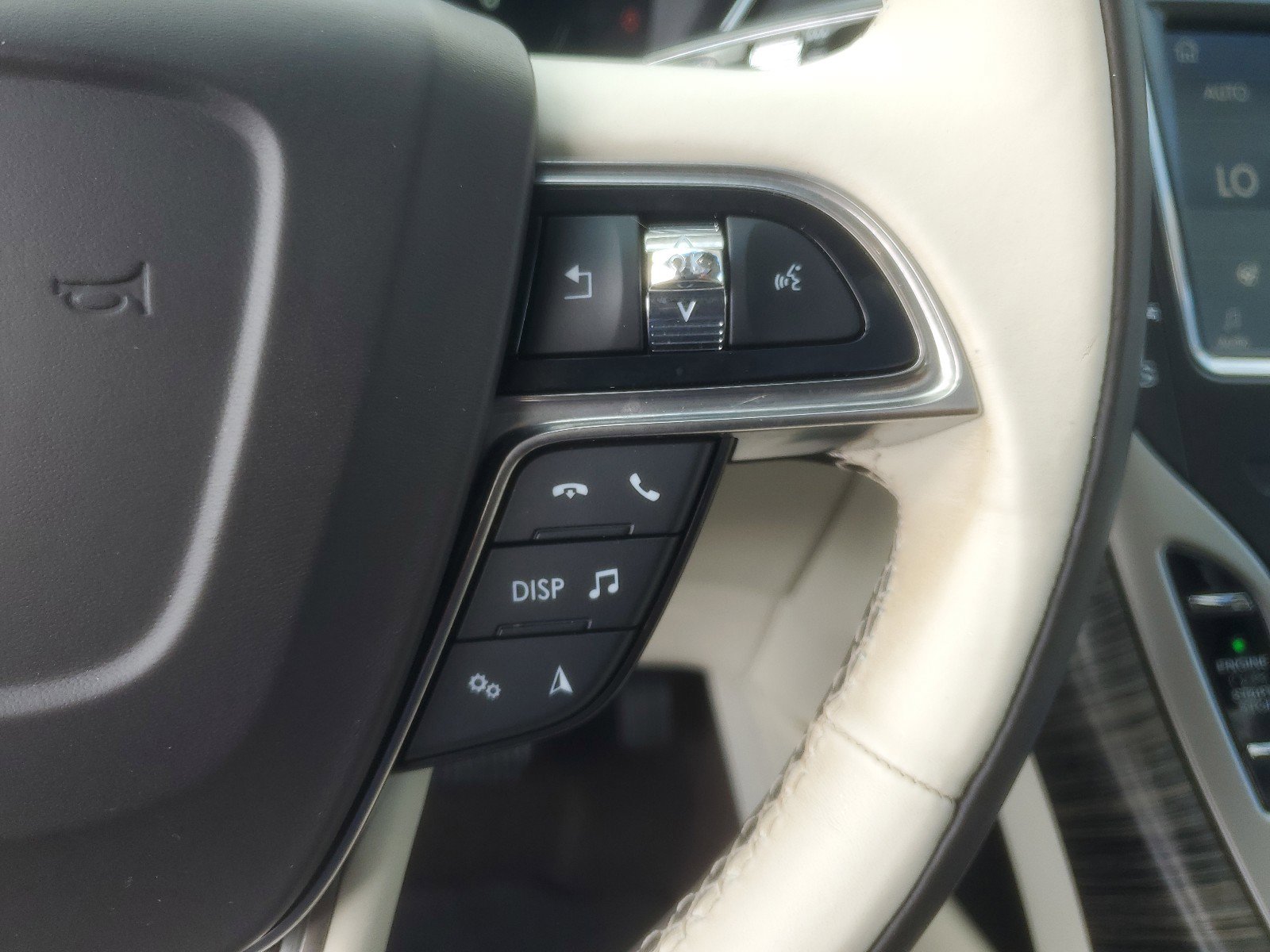 Certified 2019 Lincoln Nautilus Black Label image 25