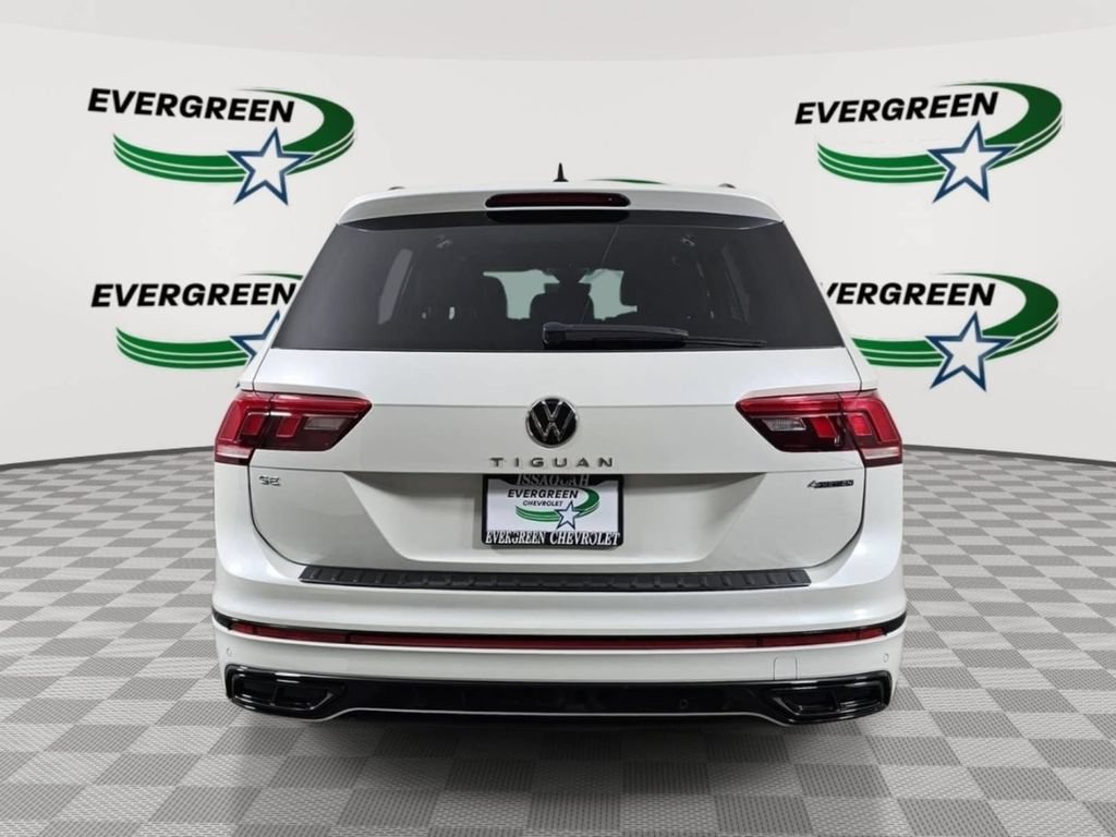 Used 2022 Volkswagen Tiguan SE R-Line AWD/4WD image 4