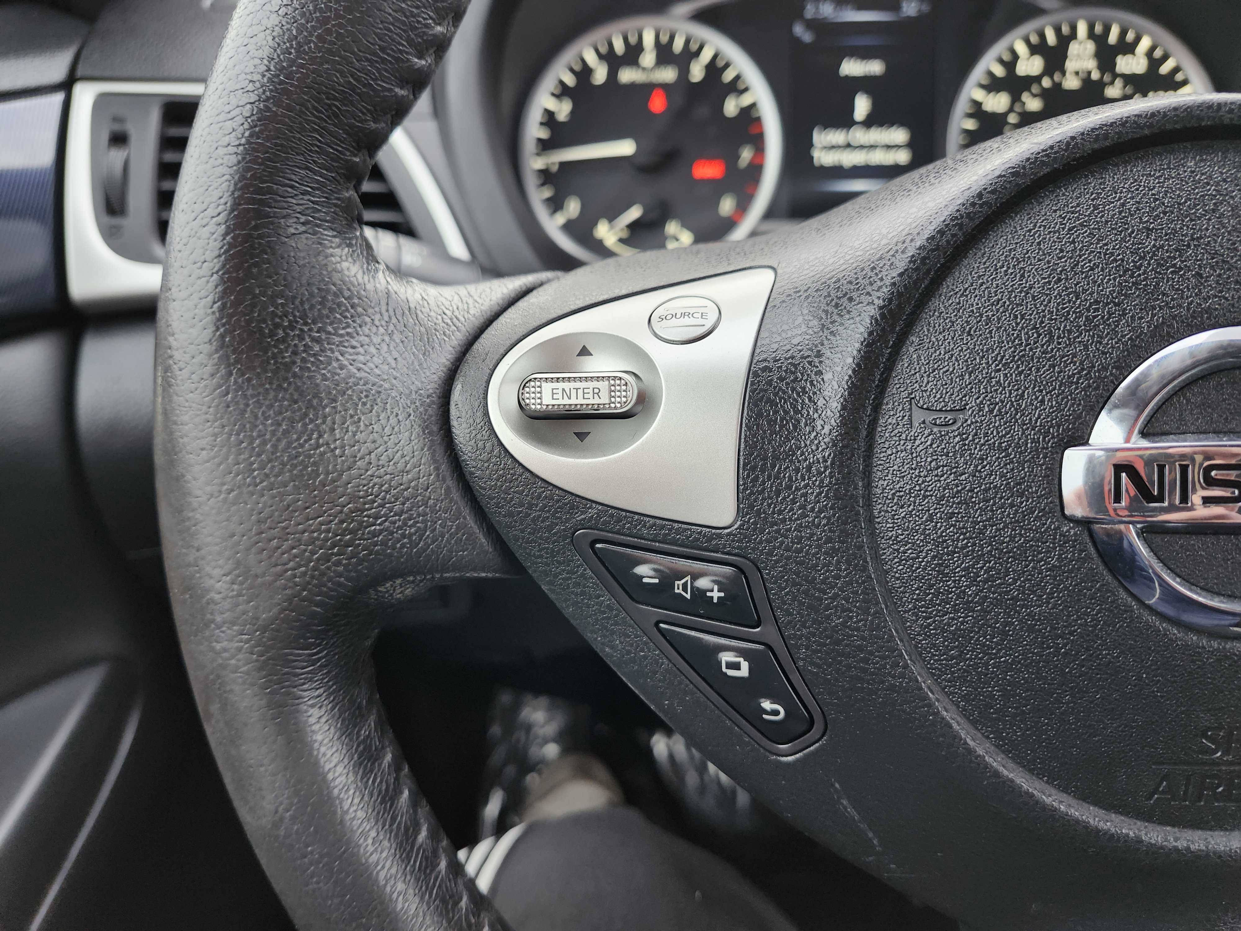 Used 2017 Nissan Sentra SR Turbo w/ SR Turbo Premium Package image 34