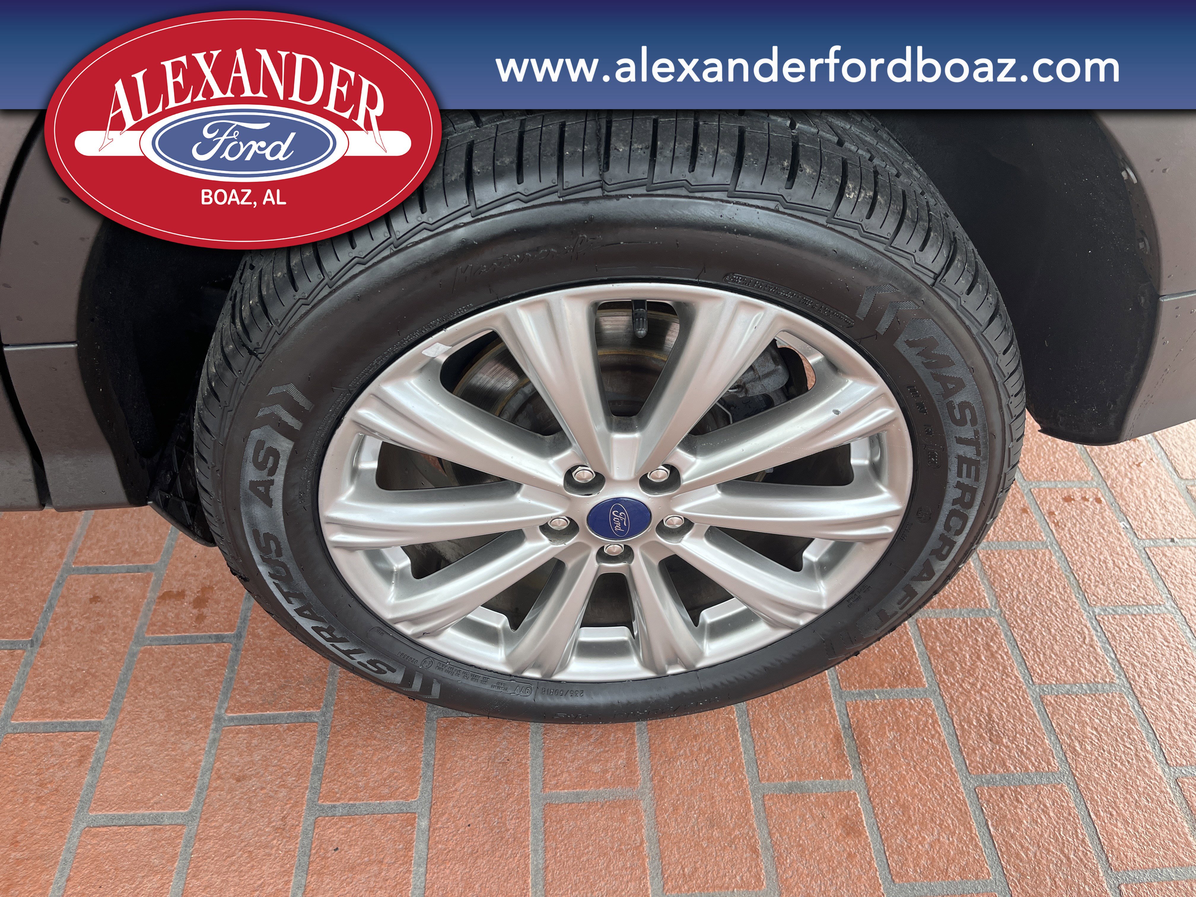 Used 2017 Ford Escape Titanium AWD/4WD image 7