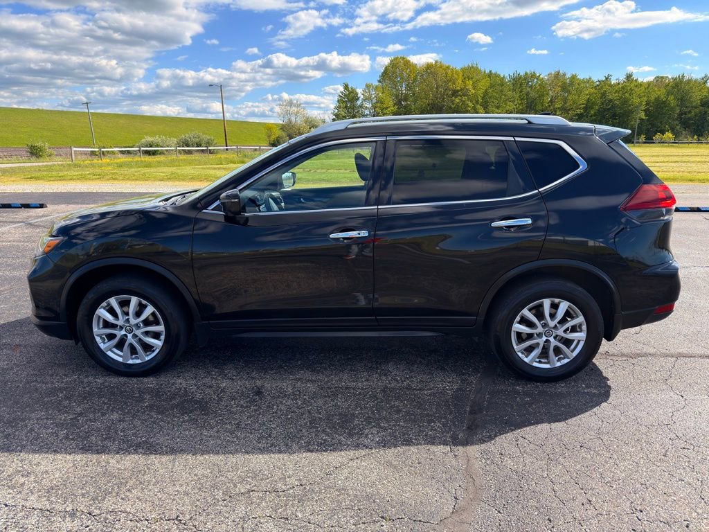 Used 2018 Nissan Rogue SV w/ Premium Package AWD/4WD image 16