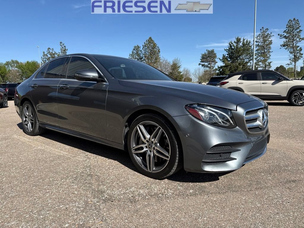 Used 2020 Mercedes-Benz E 350 4MATIC Sedan image 4
