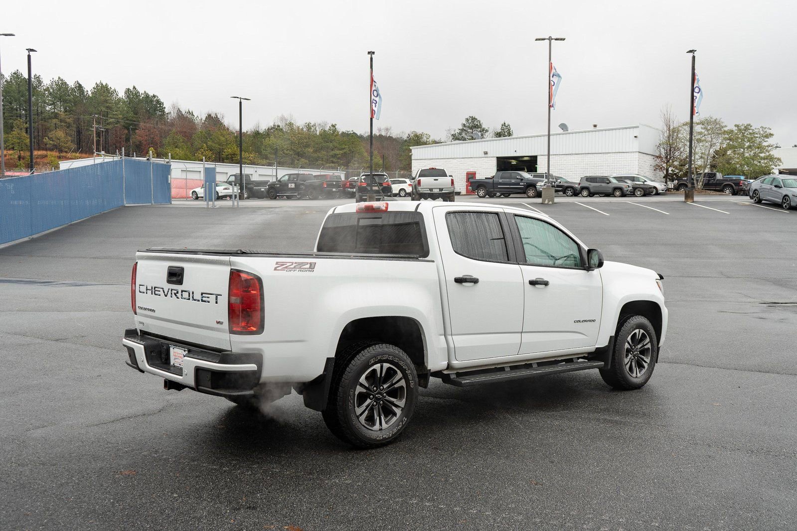 Used 2021 Chevrolet Colorado Z71 w/ Safety Package AWD/4WD image 10