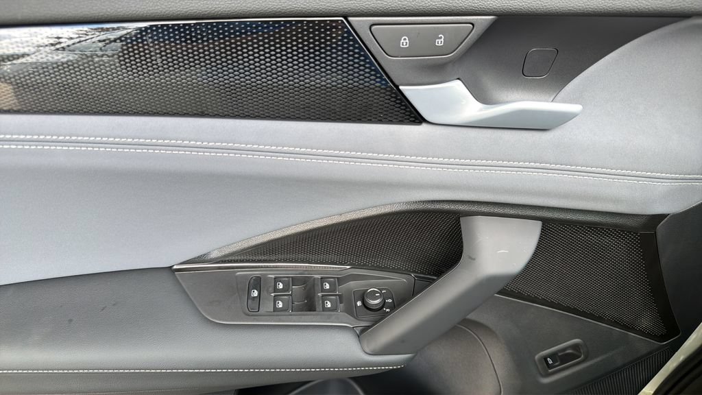 New 2026 Volkswagen Tiguan SE AWD/4WD image 23