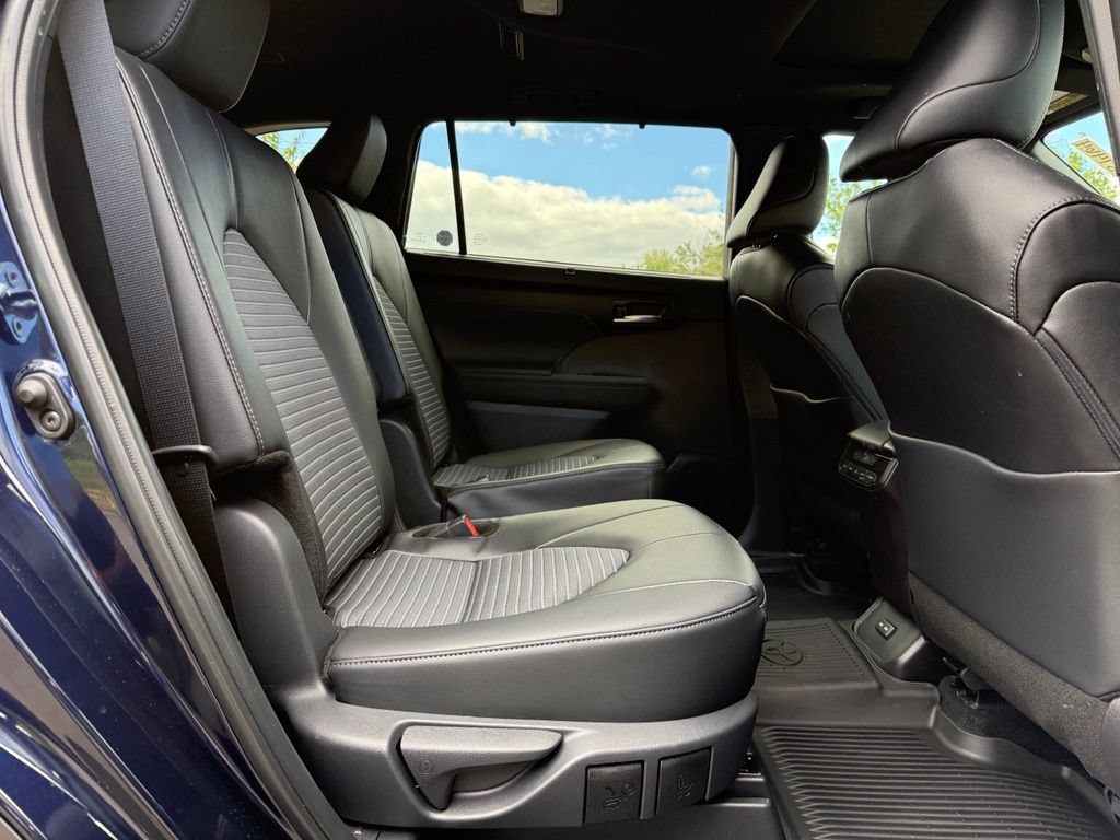 Certified 2026 Toyota Highlander XSE AWD/4WD image 19