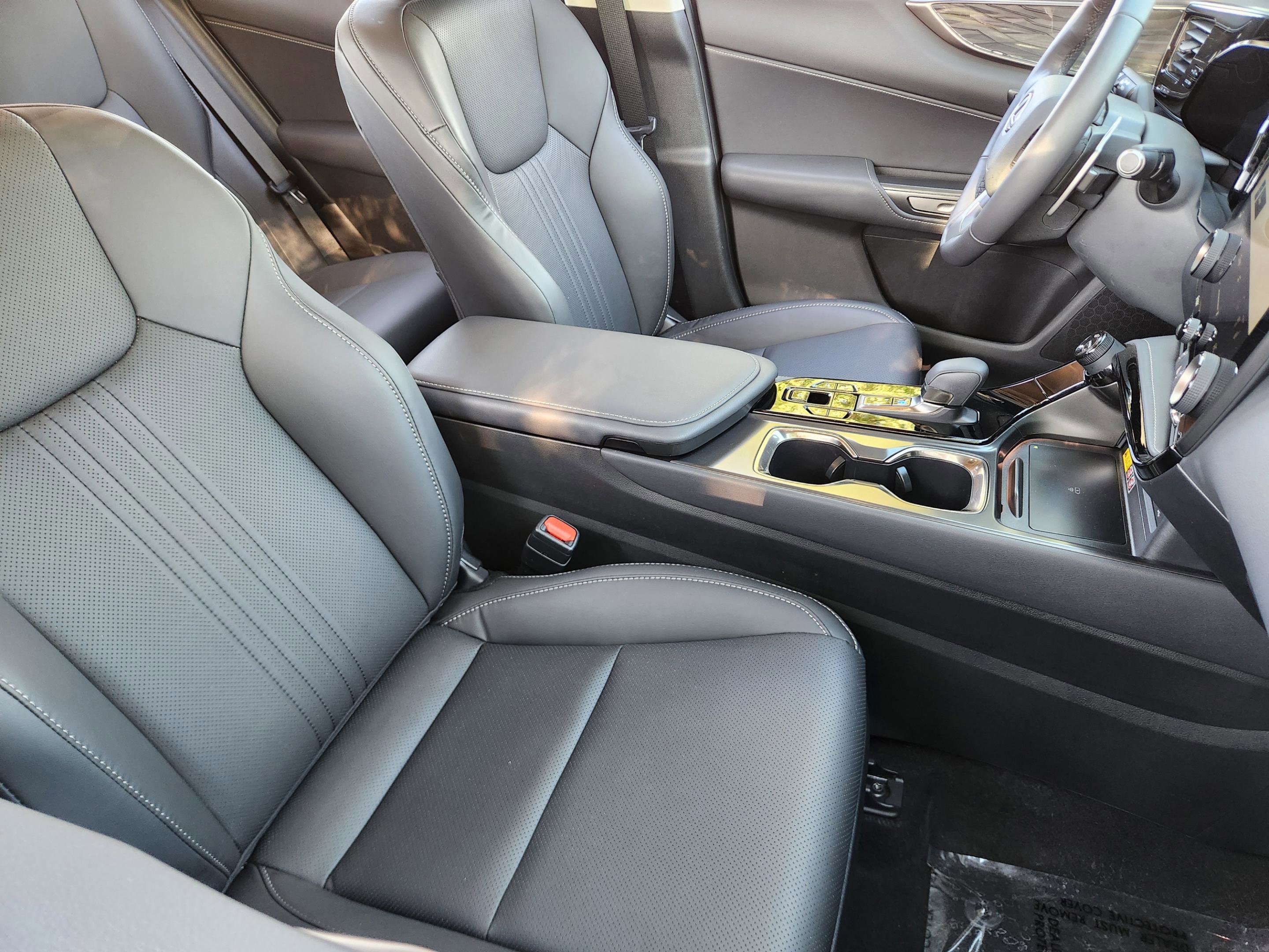 Used 2025 Lexus NX 350 AWD w/ Cold Area Package image 6