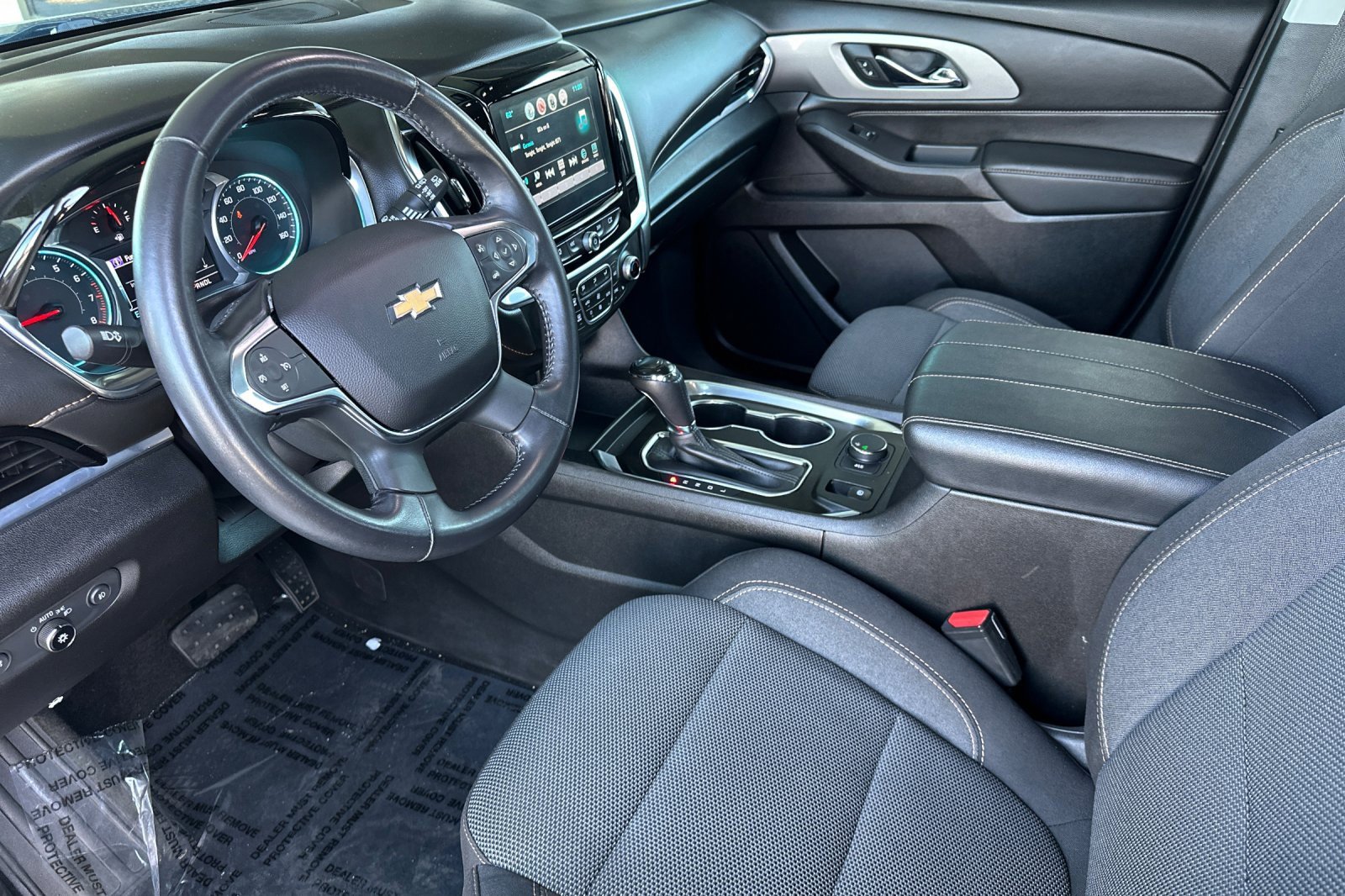 Used 2018 Chevrolet Traverse LT image 12