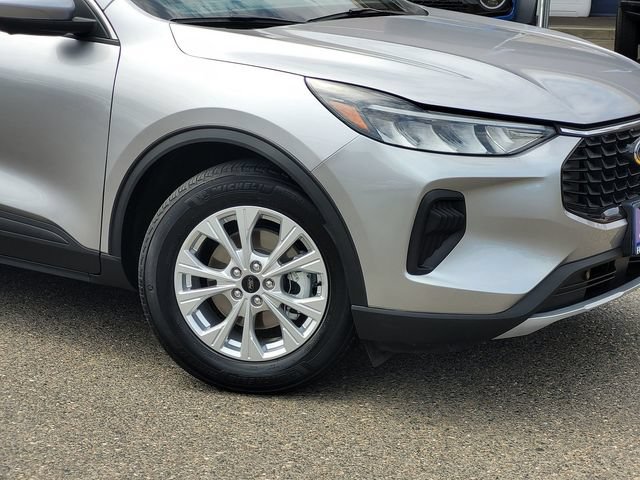 Certified 2023 Ford Escape Active w/ Tech Pack #2 FWD image 6