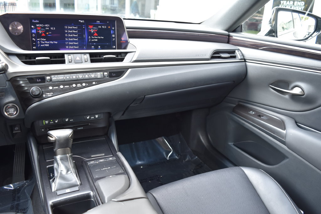 Used 2019 Lexus ES 350 w/ Premium Package FWD image 12
