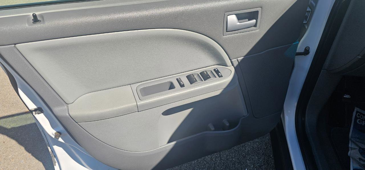 Used 2007 Ford Five Hundred SEL image 22