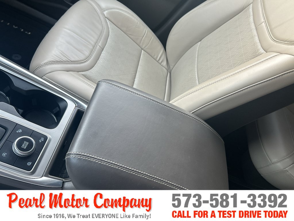 Used 2020 Ford Explorer Platinum w/ Premium Technology Package AWD/4WD image 20