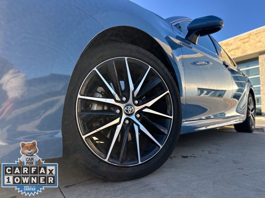 Used 2024 Toyota Camry SE image 19