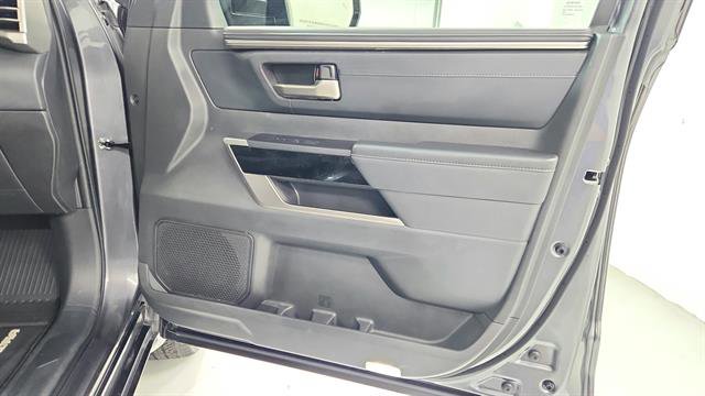 Used 2024 Toyota Tundra Limited image 26