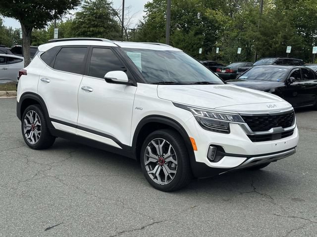 Used 2023 Kia Seltos SX w/ SX Sunroof Package AWD/4WD video 1