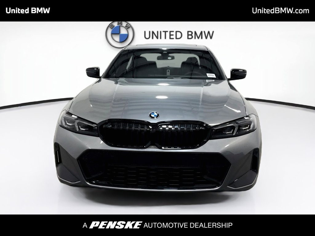 New 2026 BMW 330i Sedan w/ M Sport Package RWD image 2