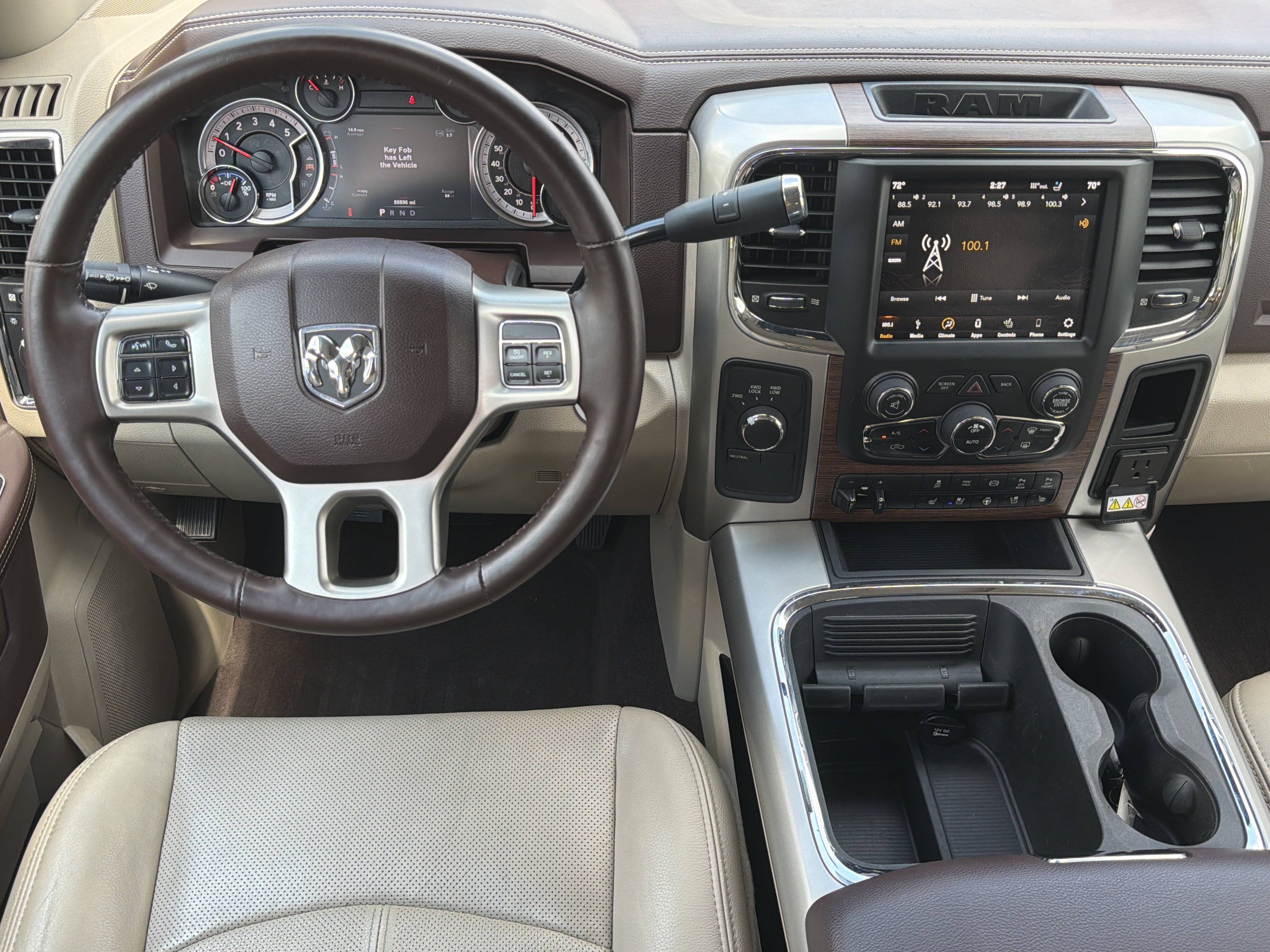 Used 2018 RAM 3500 Laramie w/ Convenience Group AWD/4WD image 23