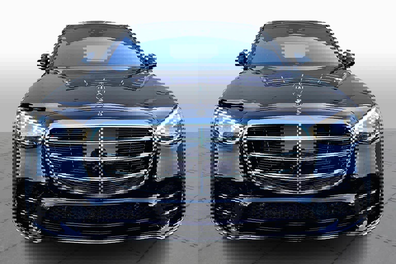 New 2025 Mercedes-Benz S 580 4MATIC Sedan image 3