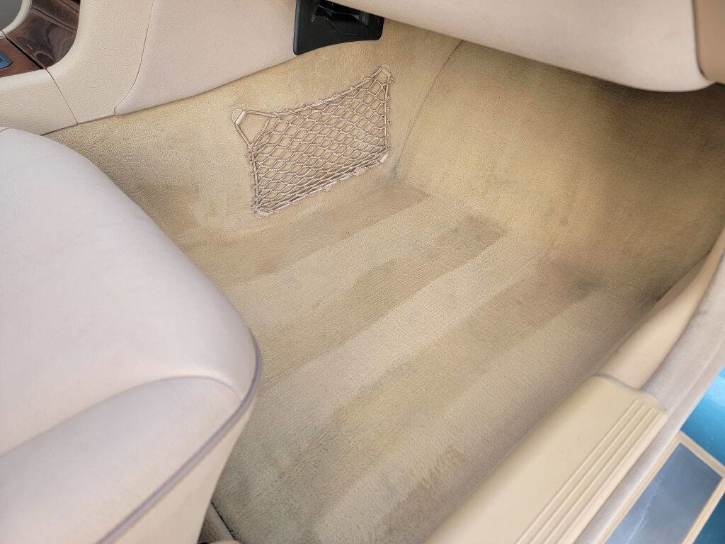 Used 2001 Mercedes-Benz E 320 E 320 4dr Sedan image 22
