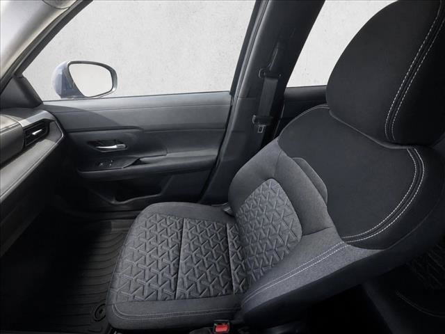 Used 2025 Nissan Kicks SV FWD image 18
