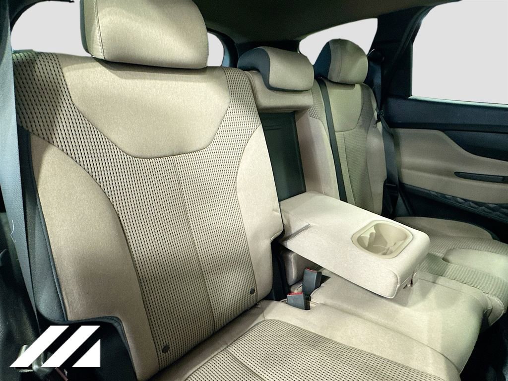 Used 2020 Hyundai Santa Fe SE image 25