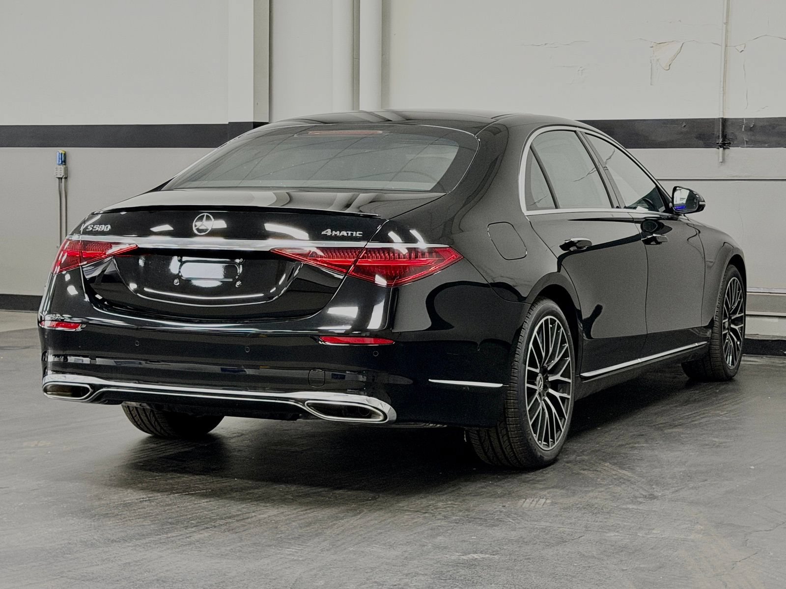 Used 2024 Mercedes-Benz S 580 4MATIC Sedan image 12