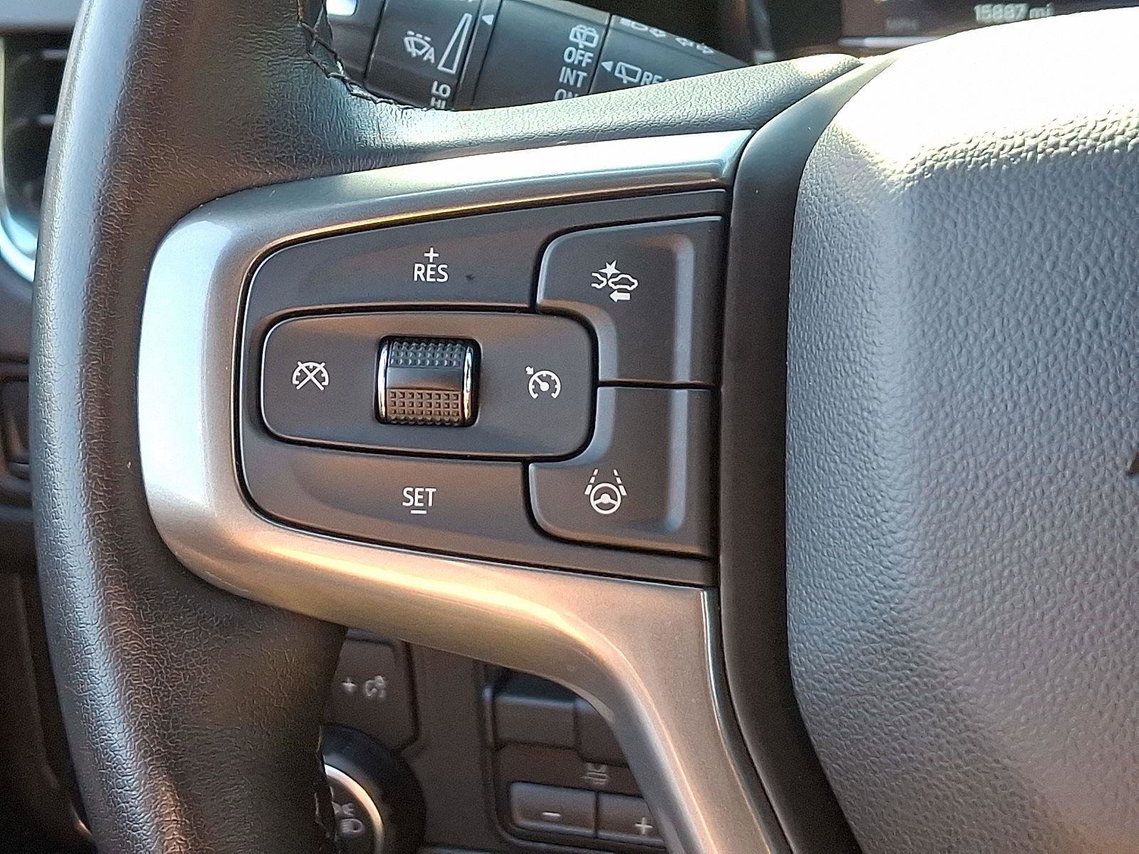 Used 2024 Chevrolet Suburban Premier w/ Advanced Technology Package image 24