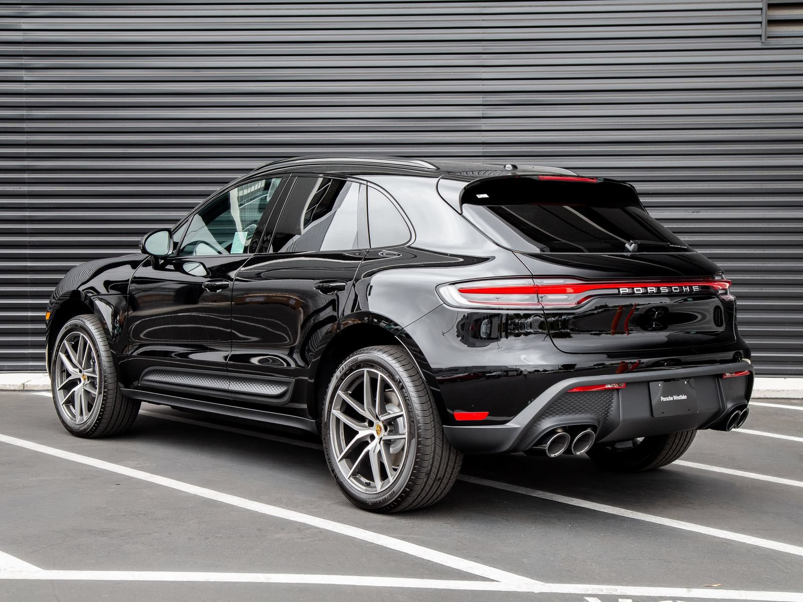 New 2026 Porsche Macan AWD/4WD image 3