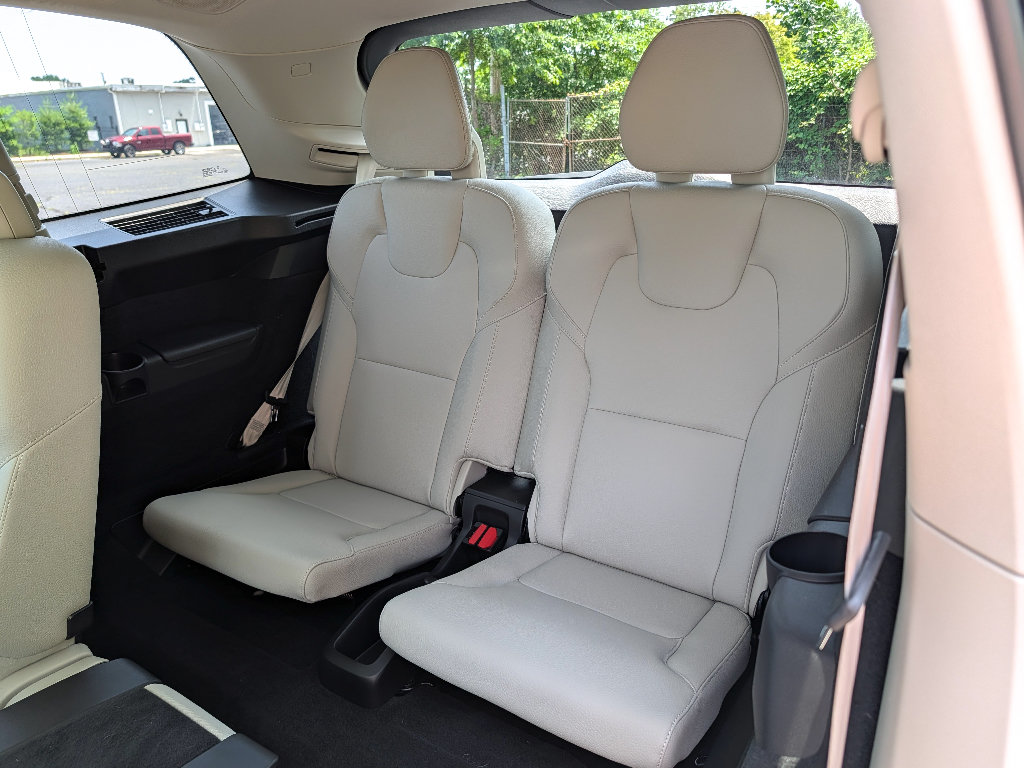 Used 2023 Volvo XC90 B6 Plus w/ Protection Package Premier AWD/4WD image 21