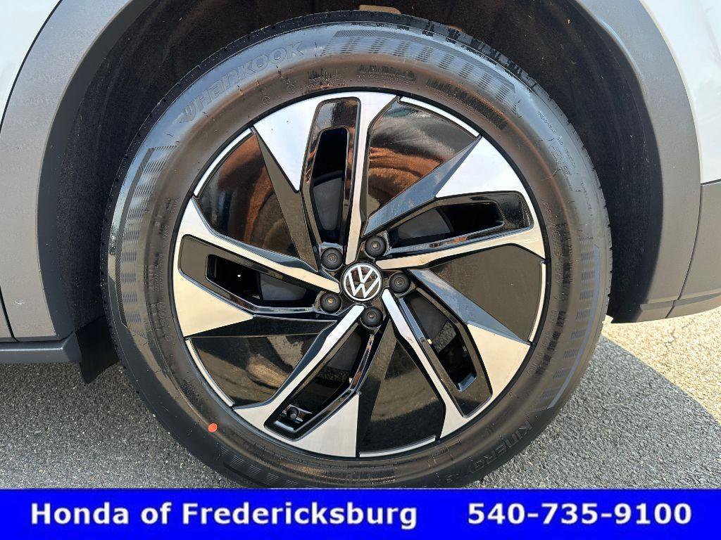 Used 2021 Volkswagen ID.4 Pro image 11