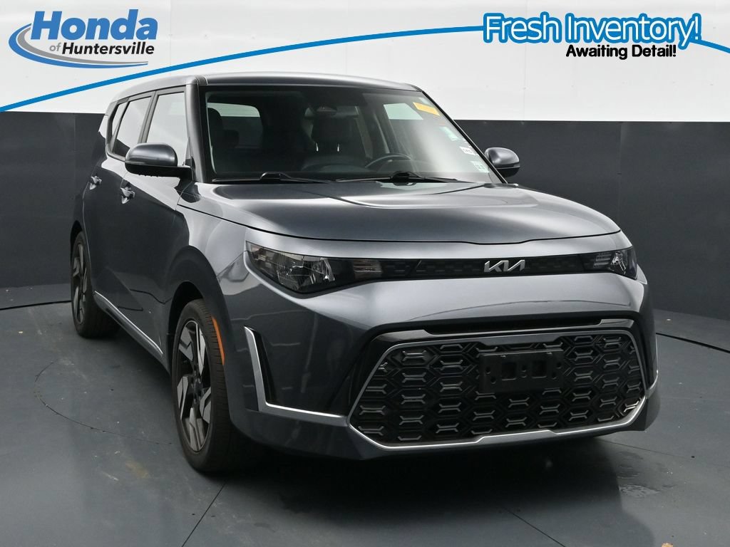 Used 2023 Kia Soul GT-Line FWD image 1