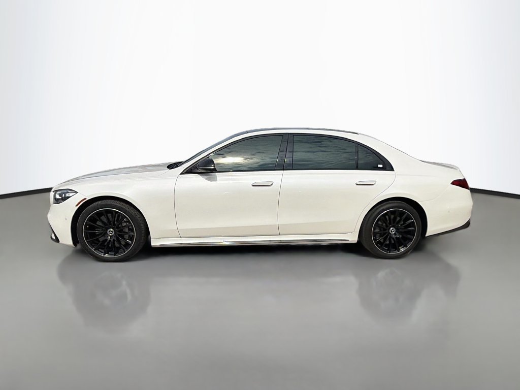Used 2023 Mercedes-Benz S 580 4MATIC Sedan image 2