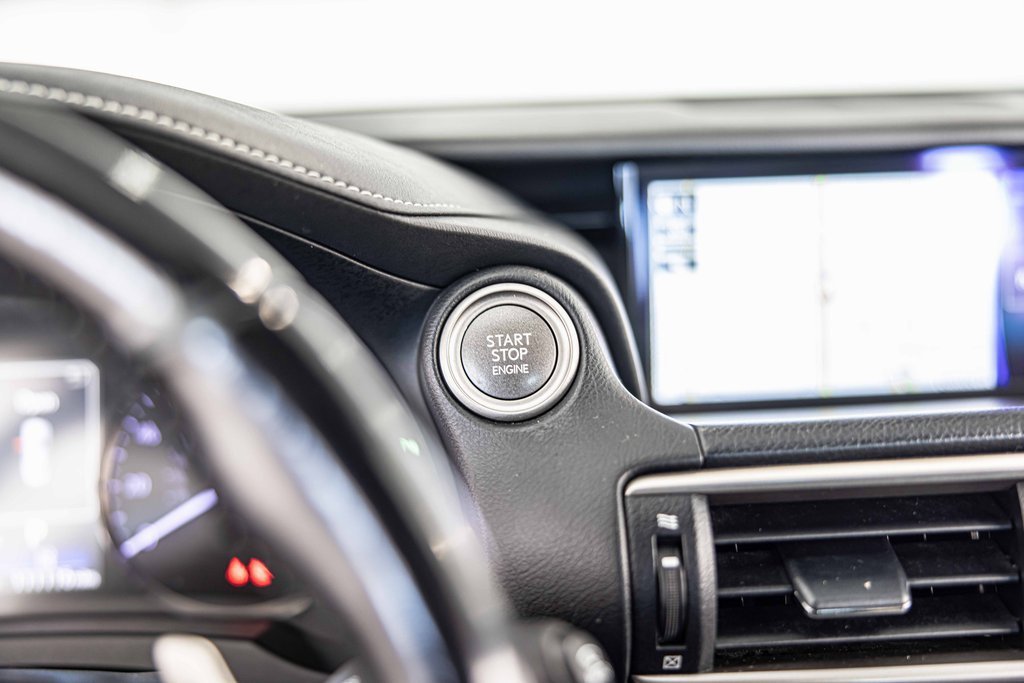 Used 2017 Lexus IS 300 AWD image 26