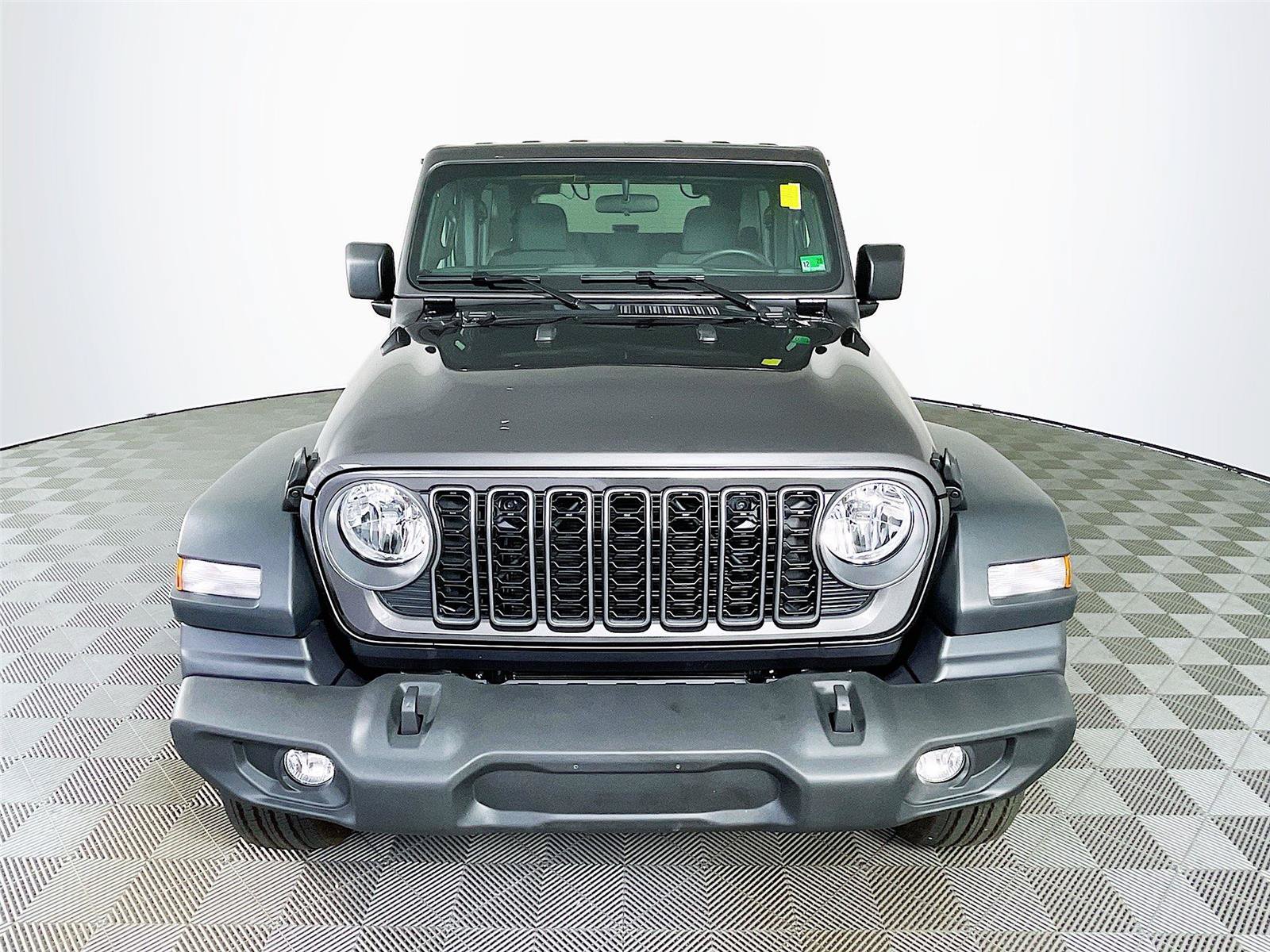 Used 2026 Jeep Wrangler Sport AWD/4WD image 2