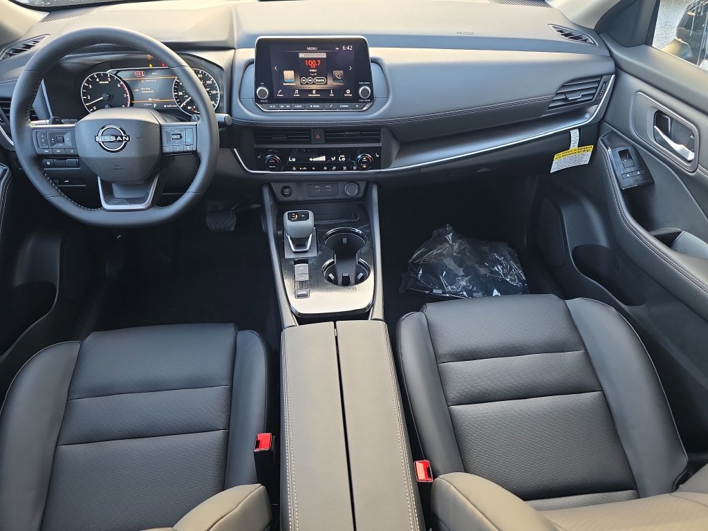 New 2026 Nissan Rogue Dark Armor FWD image 19