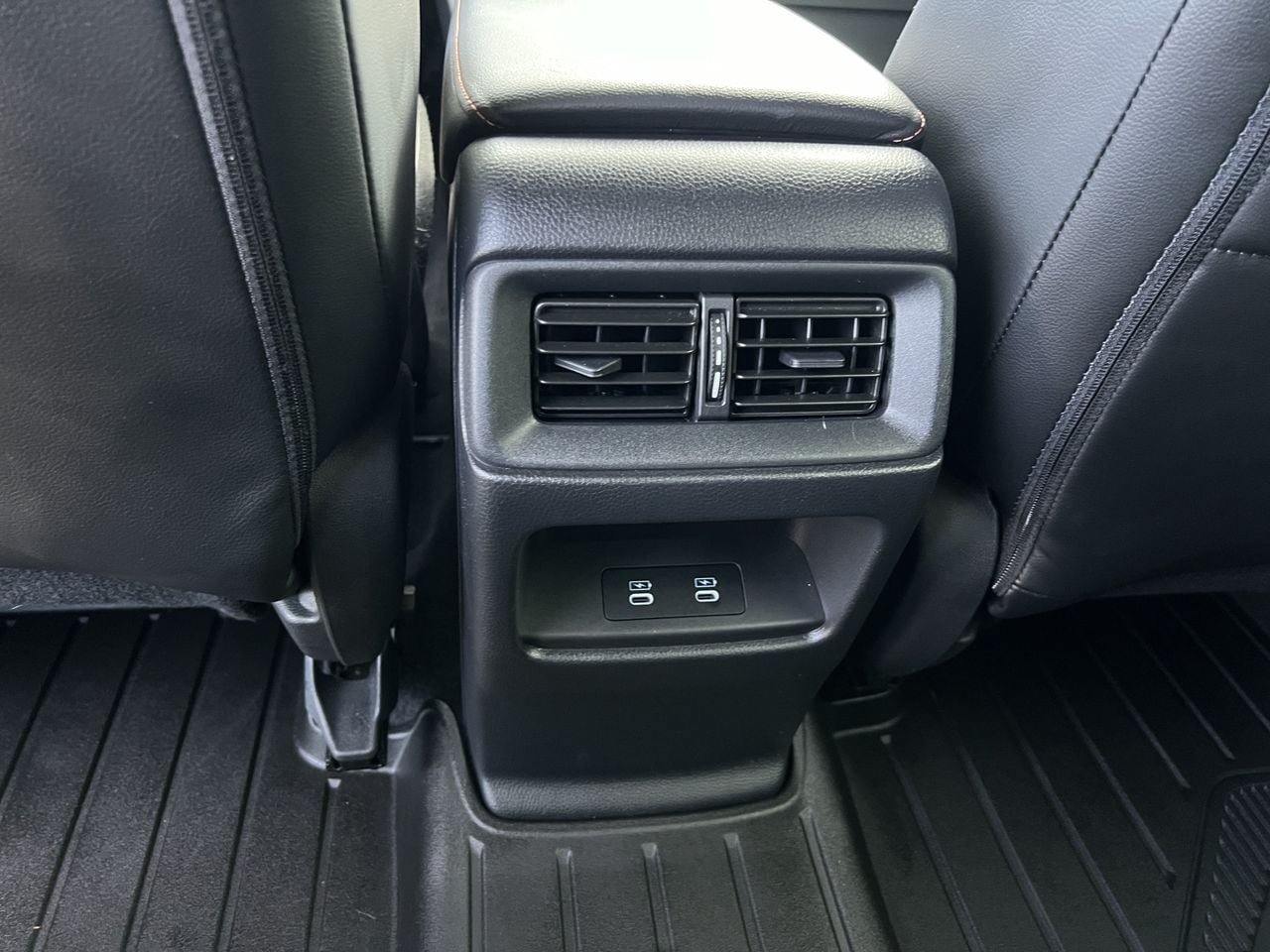 Used 2025 Honda CR-V Sport Touring image 29