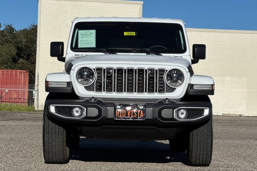 Used 2024 Jeep Wrangler Sahara image 9