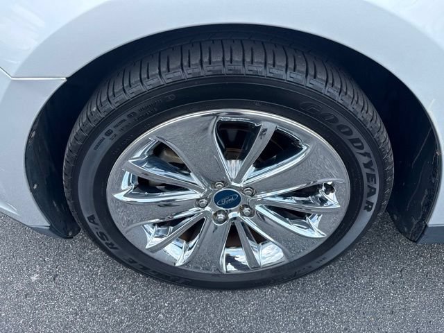 Used 2012 Ford Taurus Limited FWD image 9