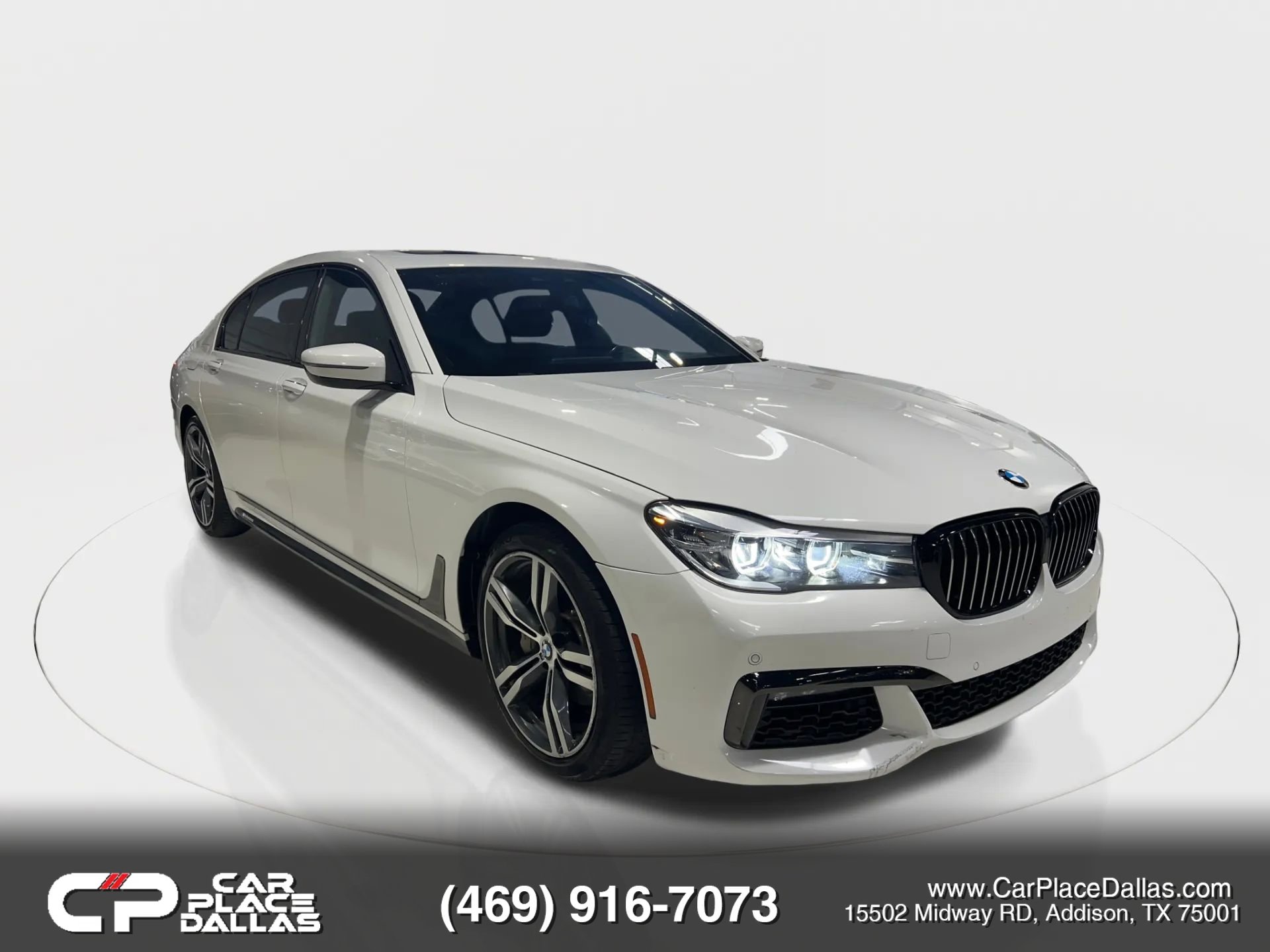 Used 2019 BMW 740i w/ M Sport Package image 2